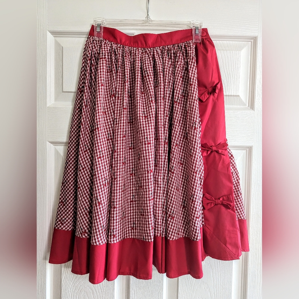 Unique Vintage Red Gingham & Cherry Print Rye Swing Skirt Size Small/4